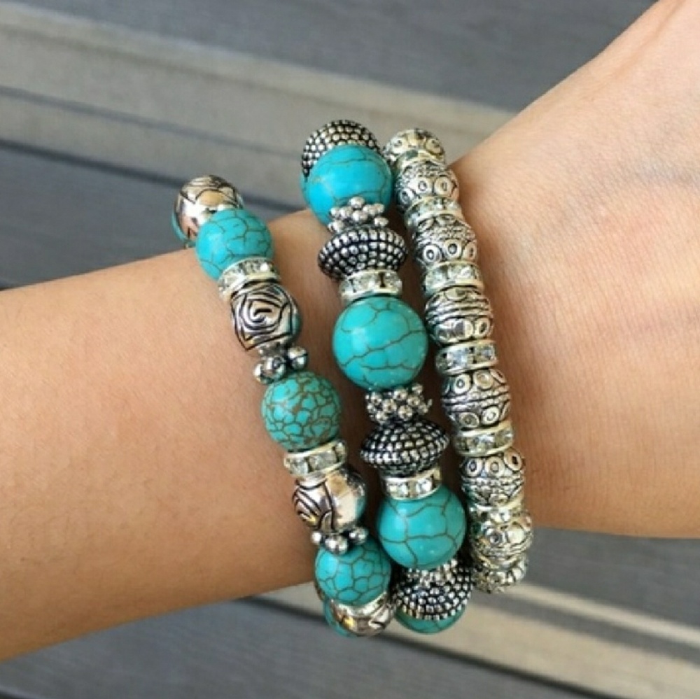 New Stretchy Turquoise & Dark Silver Tone Bracelet - Picture 2 of 2